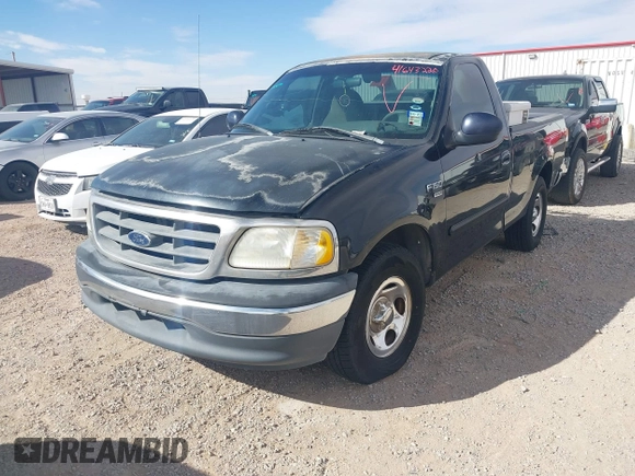2000 Ford F-150 XL with VIN 1FTRF17W3YKA20460, listed as a IAAI auction lot 41643220 with 1 mi miles. Bid and sale history available at carsss.com. Image 2.