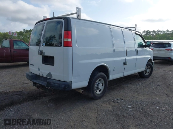 2008 Chevrolet Express Cargo Van with VIN 1GCGG25C181100994, listed as a IAAI auction lot 41994498 with 141,201 mi miles. Bid and sale history available at carsss.com. Image 4.