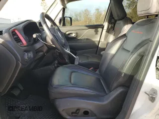 2022 Jeep Renegade Trailhawk with VIN ZACNJDC15NPN81377, listed as a Copart auction lot 76677514 with 55,656 mi miles and Clean Title. Bid and sale history available at DreamBid. Image 7.
