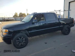 2005 GMC Sierra Denali z VIN 2GTEK63N051303155, wystawiony jako Copart lot #73654884 z przebiegiem Nie podano mil oraz Szkody całkowita. Historia ofert i sprzedaży dostępna na DreamBid. Obrazek 1.