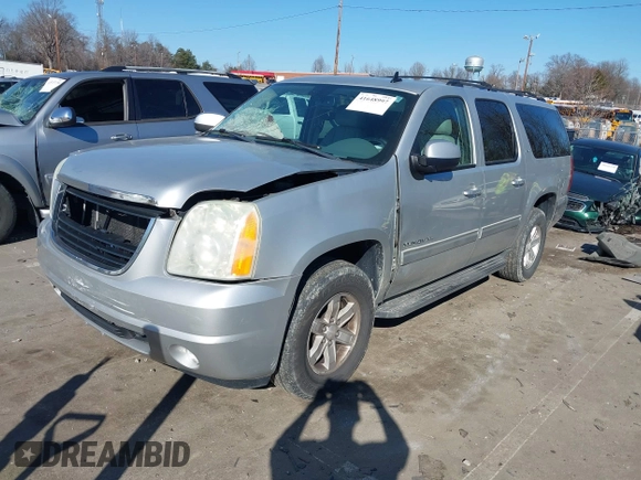 2011 GMC Yukon XL SLT z VIN 1GKS1KE05BR386637, wystawiony jako IAAI lot #41648997 z przebiegiem 162 262 mil mil oraz . Historia ofert i sprzedaży dostępna na DreamBid. Obrazek 17.