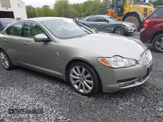 2010 Jaguar XF Premium Luxury z VIN SAJWA0GB8ALR65124, wystawiony jako IAAI lot #42330930 z przebiegiem 92 496 mil mil oraz . Historia ofert i sprzedaży dostępna na DreamBid. Obrazek 1.