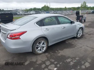 2013 Nissan Altima SV with VIN 1N4AL3AP6DC137673, listed as a IAAI auction lot 42198910 with 193,000 mi miles and . Bid and sale history available at DreamBid. Image 4.