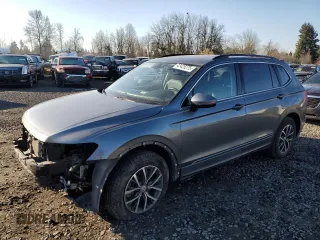 2020 Volkswagen Tiguan SE z VIN 3VV3B7AX1LM044782, wystawiony jako Copart lot #42425275 z przebiegiem 103 920 mil mil oraz Szkoda całkowita • Salvage title. Historia ofert i sprzedaży dostępna na DreamBid. Obrazek 1.