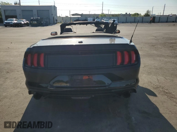 2022 Ford Mustang EcoBoost z VIN 1FATP8UH0N5103135, wystawiony jako Copart lot #57227615 z przebiegiem Nie podano mil oraz Nie do naprawy • Non repairable. Historia ofert i sprzedaży dostępna na DreamBid. Obrazek 6.