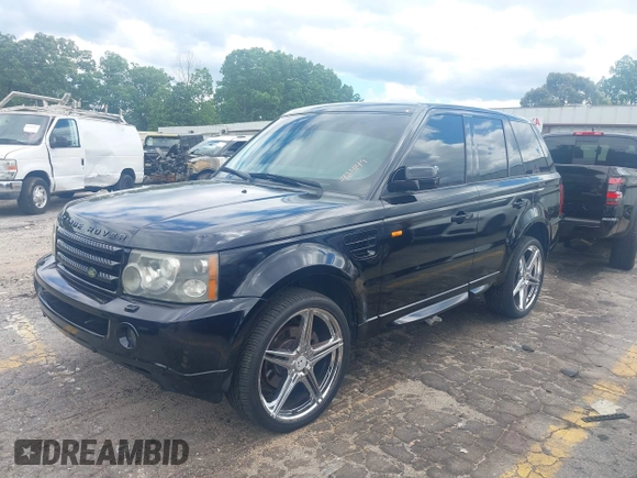 2006 Land Rover Range Rover Sport HSE z VIN SALSF25436A924149, wystawiony jako IAAI lot #42187760 z przebiegiem 192 011 mil mil oraz . Historia ofert i sprzedaży dostępna na DreamBid. Obrazek 2.