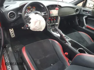 2020 Toyota 86 GT with VIN JF1ZNAE18L8752007, listed as a Copart auction lot 85584844 with 84,127 mi miles and Salvage Title. Bid and sale history available at carsss.com. Image 8.