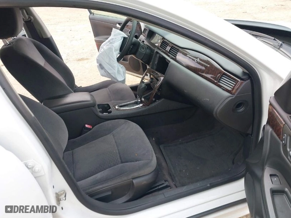 2015 Chevrolet Impala Limited LT with VIN 2G1WB5E37F1121179, listed as a IAAI auction lot 41683311 with 149,286 mi miles. Bid and sale history available at carsss.com. Image 5.