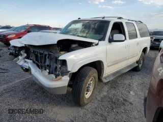 2005 Chevrolet Suburban LT z VIN 3GNGC26G15G153647, wystawiony jako Copart lot #74104924 z przebiegiem 220 266 mil mil oraz Szkoda całkowita • Salvage title. Historia ofert i sprzedaży dostępna na DreamBid. Obrazek 1.