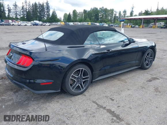 2022 Ford Mustang EcoBoost z VIN 1FATP8UH7N5124631, wystawiony jako IAAI lot #42322481 z przebiegiem 57 502 mil mil oraz . Historia ofert i sprzedaży dostępna na DreamBid. Obrazek 4.