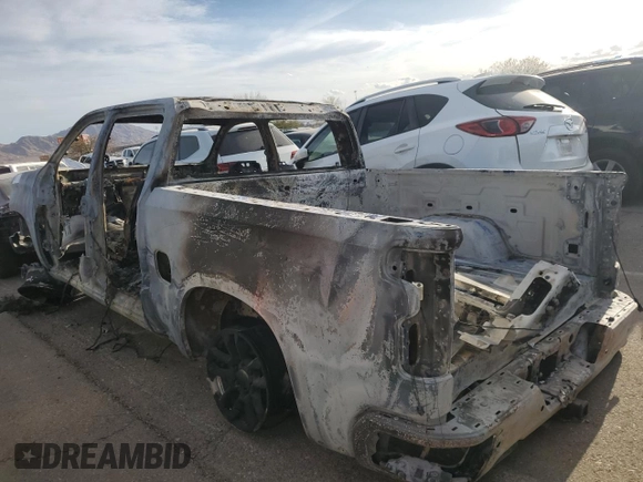 2022 Chevrolet Silverado 1500 RST with VIN 3GCUDEED3NG560855, listed as a Copart auction lot 44700735 with Not Provided miles and Non Repairable. Bid and sale history available at DreamBid. Image 2.