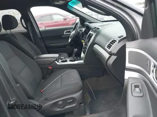 2013 Ford Explorer XLT z VIN 1FM5K8D87DGC16483, wystawiony jako IAAI lot #42114797 z przebiegiem 149 548 mil mil oraz . Historia ofert i sprzedaży dostępna na DreamBid. Obrazek 5.