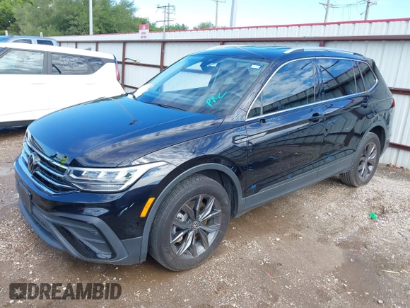 2023 Volkswagen Tiguan SE with VIN 3VV3B7AX6PM120292, listed as a IAAI auction lot 42231082 with 24,045 mi miles and . Bid and sale history available at DreamBid. Image 18.