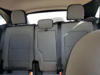 2020 Ford Escape SE с VIN 1FMCU9G67LUB68257, выставлен на аукционе Copart как лот 60605575 с пробегом 72 384 миль миль и Списание • Salvage title. История ставок и продаж доступна на DreamBid. Изображение 10.