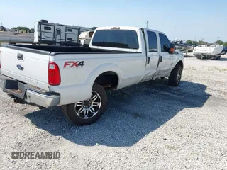 2016 Ford F-250 Lariat z VIN 1FT7W2BT7GED36399, wystawiony jako IAAI lot #42295506 z przebiegiem 204 954 mil mil oraz . Historia ofert i sprzedaży dostępna na DreamBid. Obrazek 4.