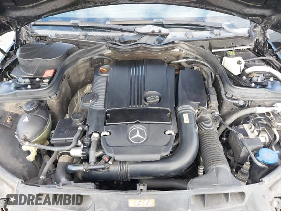 2014 Mercedes-Benz C 250 Sport z VIN WDDGF4HB0EA957858, wystawiony jako IAAI lot #42253090 z przebiegiem 192 097 mil mil oraz . Historia ofert i sprzedaży dostępna na DreamBid. Obrazek 10.