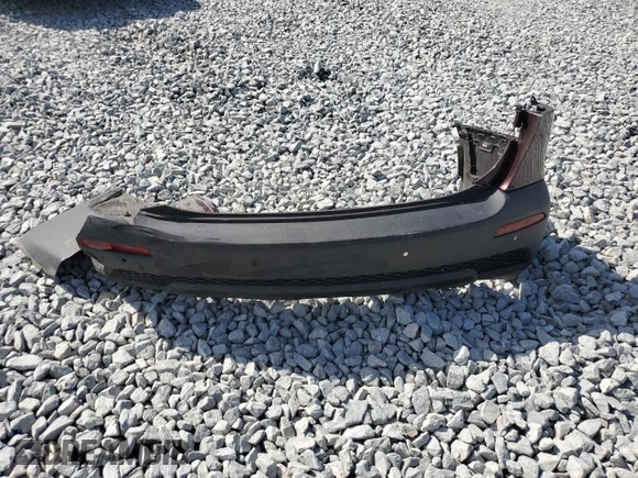 2012 Kia Sorento EX с VIN 5XYKU3A69CG248327, выставлен на аукционе Copart как лот 52068555 с пробегом 197 536 миль миль и Списание • Salvage title. История ставок и продаж доступна на DreamBid. Изображение 12.