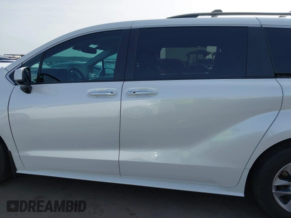 2023 Toyota Sienna XLE with VIN 5TDYSKFC8PS107895, listed as a IAAI auction lot 41924494 with 10,122 mi miles. Bid and sale history available at carsss.com. Image 14.