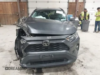 2020 Toyota RAV4 XLE with VIN 2T3P1RFV7LW110207, listed as a IAAI auction lot 41715101 with 57,520 mi miles. Bid and sale history available at carsss.com. Image 12.