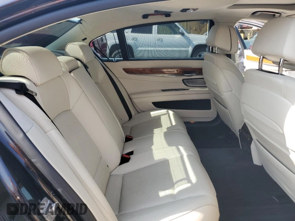 2014 BMW 7 Series ALPINA B7 with VIN WBAYE8C50ED134885, listed as a Copart auction lot 60315005 with 110,259 mi miles and Salvage title. Bid and sale history available at DreamBid. Image 10.