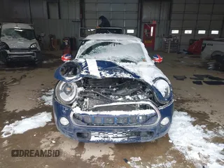 2018 MINI Hardtop Cooper S with VIN WMWXP7C53J2A47152, listed as a IAAI auction lot 41595622 with 66,359 mi miles and . Bid and sale history available at DreamBid. Image 12.