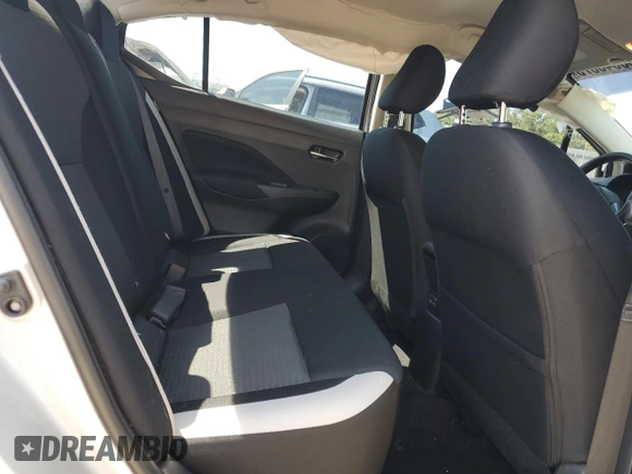 2021 Nissan Versa SV with VIN 3N1CN8EV5ML923006, listed as a Copart auction lot 58546675 with 33,580 mi miles and Salvage title. Bid and sale history available at DreamBid. Image 10.