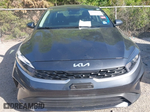 2024 Kia Forte LXS with VIN 3KPF24AD4RE715137, listed as a IAAI auction lot 41996954 with 32,115 mi miles. Bid and sale history available at carsss.com. Image 6.