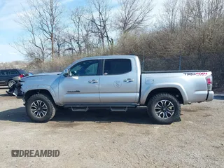 2020 Toyota Tacoma SR5 with VIN 3TMCZ5AN3LM320411, listed as a IAAI auction lot 41838498 with 50,252 mi miles and . Bid and sale history available at DreamBid. Image 15.