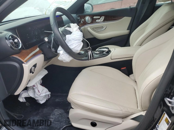 2018 Mercedes-Benz E-Class E 300 with VIN WDDZF4JB6JA467129, listed as a Copart auction lot 43755543 with 38,124 mi miles. Bid and sale history available at carsss.com. Image 7.