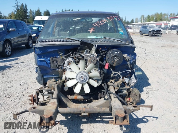 2004 Chevrolet Silverado 1500 Work Truck with VIN 1GCEC14XX4Z265911, listed as a IAAI auction lot 42043955 with 1 mi miles. Bid and sale history available at carsss.com. Image 11.