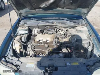 2001 Chevrolet Malibu LS with VIN 1G1NE52J416100555, listed as a IAAI auction lot 42007032 with 1 mi miles. Bid and sale history available at carsss.com. Image 10.