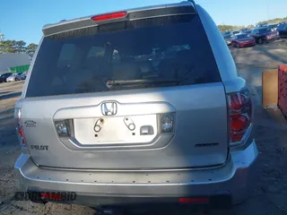 2006 Honda Pilot EX-L with VIN 2HKYF18776H553104, listed as a IAAI auction lot 41878219 with 265,894 mi miles and . Bid and sale history available at DreamBid. Image 15.