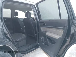 2021 Volkswagen Atlas SE with VIN 1V2HR2CA9MC574558, listed as a IAAI auction lot 41296583 with 50,267 mi miles and . Bid and sale history available at DreamBid. Image 8.