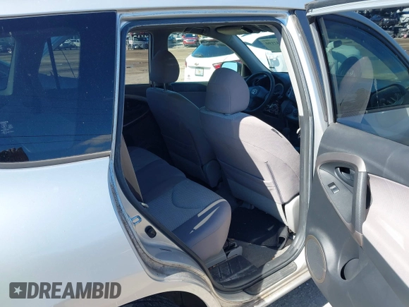 2007 Toyota RAV4 with VIN JTMZD33V775051349, listed as a IAAI auction lot 41647190 with 148,906 mi miles. Bid and sale history available at carsss.com. Image 8.