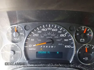 2018 Chevrolet Express Cargo Van with VIN 1GCWGAFP8J1253370, listed as a IAAI auction lot 41791109 with 101,253 mi miles. Bid and sale history available at carsss.com. Image 7.