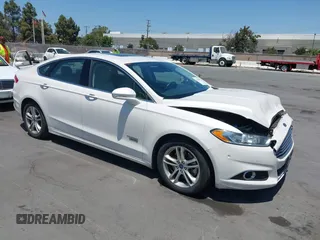 2016 Ford Fusion Titanium с VIN 3FA6P0SU1GR116118, выставлен на аукционе IAAI как лот 42685489 с пробегом 138 690 миль миль и . История ставок и продаж доступна на DreamBid. Изображение 1.