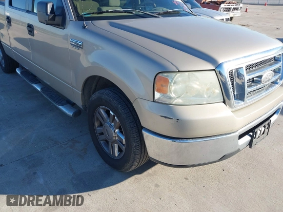 2008 Ford F-150 XL with VIN 1FTRW12W48FA88086, listed as a IAAI auction lot 40927853 with 259,522 mi miles. Bid and sale history available at carsss.com. Image 17.