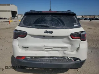 2020 Jeep Compass Latitude with VIN 3C4NJDBB6LT157600, listed as a Copart auction lot 52411235 with 82,159 mi miles and Salvage title. Bid and sale history available at DreamBid. Image 6.