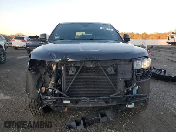2018 Jeep Grand Cherokee Laredo E with VIN 1C4RJFAG7JC207682, listed as a Copart auction lot 83789844 with 40,110 mi miles and Salvage Title. Bid and sale history available at DreamBid. Image 5.