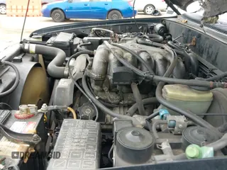 1999 Toyota 4Runner SR5 z VIN JT3HN86R0X0219144, wystawiony jako IAAI lot #42830610 z przebiegiem 210 008 mil mil oraz . Historia ofert i sprzedaży dostępna na DreamBid. Obrazek 12.