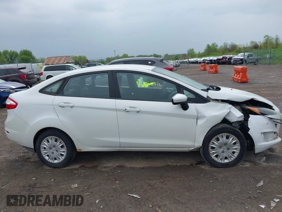 2015 Ford Fiesta S z VIN 3FADP4AJ2FM189449, wystawiony jako IAAI lot #42242667 z przebiegiem 107 570 mil mil oraz . Historia ofert i sprzedaży dostępna na DreamBid. Obrazek 13.