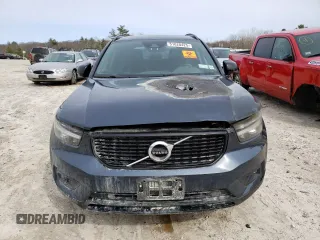 2022 Volvo XC40 R-Design with VIN YV4162UM6N2783586, listed as a Copart auction lot 51628425 with Not provided miles and Salvage title. Bid and sale history available at DreamBid. Image 5.