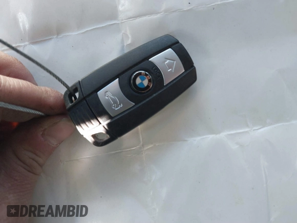 2015 BMW X1 xDrive28i with VIN WBAVL1C59FVY25442, listed as a IAAI auction lot 41854794 with 98,432 mi miles. Bid and sale history available at carsss.com. Image 11.