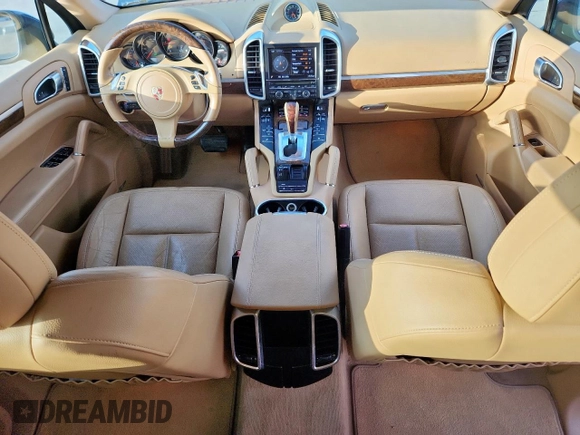 2013 Porsche Cayenne Diesel с VIN WP1AF2A25DLA37076, выставлен на аукционе Copart как лот 62026655 с пробегом 79 911 миль миль и Списание • Salvage title. История ставок и продаж доступна на DreamBid. Изображение 8.