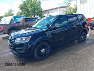 2017 Ford Police Interceptor Utility с VIN 1FM5K8AT0HGB55153, выставлен на аукционе IAAI как лот 40735824 с пробегом 90 921 миль миль и . История ставок и продаж доступна на DreamBid. Изображение 17.