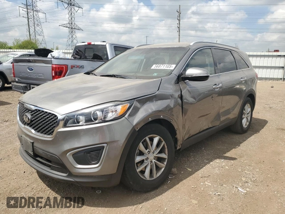 2017 Kia Sorento LX z VIN 5XYPG4A33HG329565, wystawiony jako Copart lot #56871105 z przebiegiem 92 652 mil mil oraz Szkoda całkowita • Salvage title. Historia ofert i sprzedaży dostępna na DreamBid. Obrazek 1.