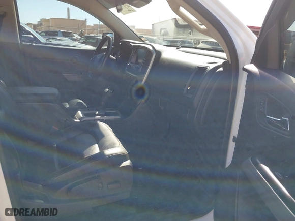 2015 Chevrolet Colorado 4WD LT with VIN 1GCGTBE35F1181314, listed as a IAAI auction lot 41378979 with 74,558 mi miles. Bid and sale history available at carsss.com. Image 5.