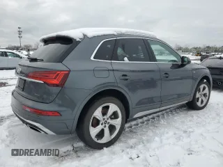 2022 Audi Q5 S line Premium Plus with VIN WA1EAAFY1N2090352, listed as a Copart auction lot 44381355 with 0 mi miles and Salvage Title. Bid and sale history available at carsss.com. Image 3.