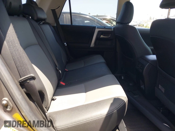 2020 Toyota 4Runner SR5 with VIN JTEZU5JRXL5219668, listed as a IAAI auction lot 42328511 with 99,970 mi miles and . Bid and sale history available at DreamBid. Image 8.