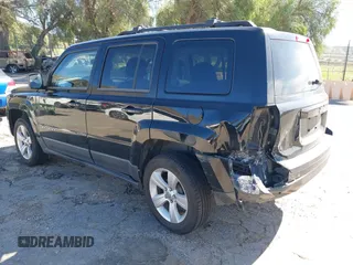 2013 Jeep Patriot Latitude with VIN 1C4NJPFA5DD230031, listed as a IAAI auction lot 41641768 with 153,910 mi miles. Bid and sale history available at carsss.com. Image 3.